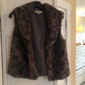 gray faux fur vest